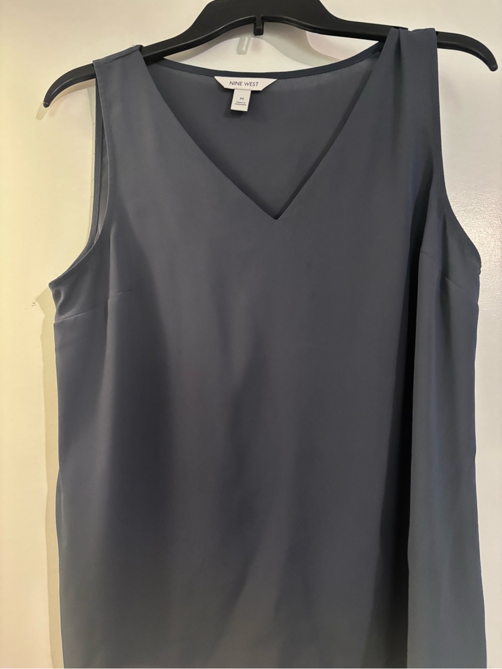Nine West V-Neck Sleeveless Shell Top in Slate